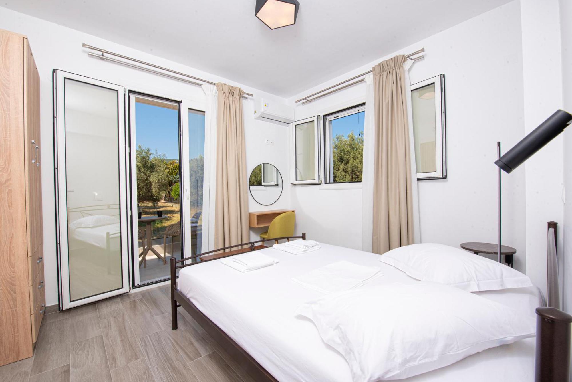 Liokambos Apartment Lefkada City Ngoại thất bức ảnh