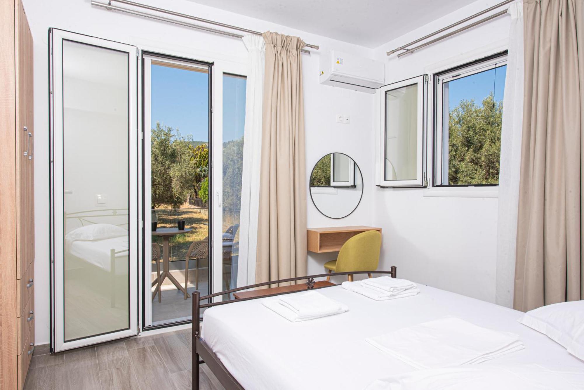Liokambos Apartment Lefkada City Ngoại thất bức ảnh